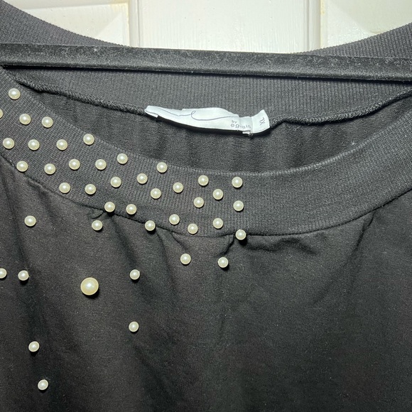 ByEgries Pearl off the shoulder sweater - Picture 2 of 3